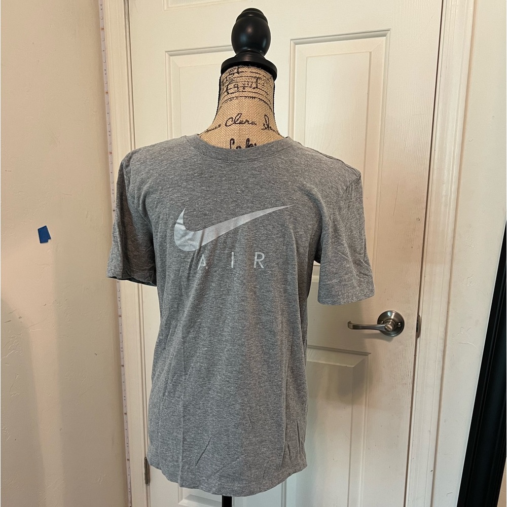 Nike Men’s T-Shirt